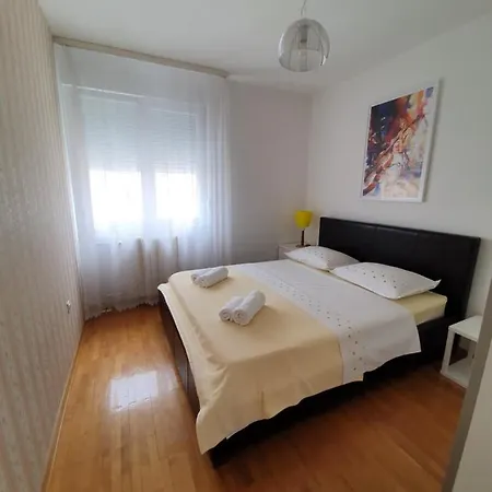 Tina Apartment *